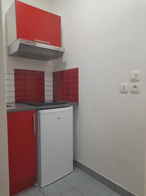 Apartmán Studio - 1 Min Rer - 10Min Disney & 30 Min Paris - Free Parking & Wifi Bussy-Saint-Georges Exteriér fotografie