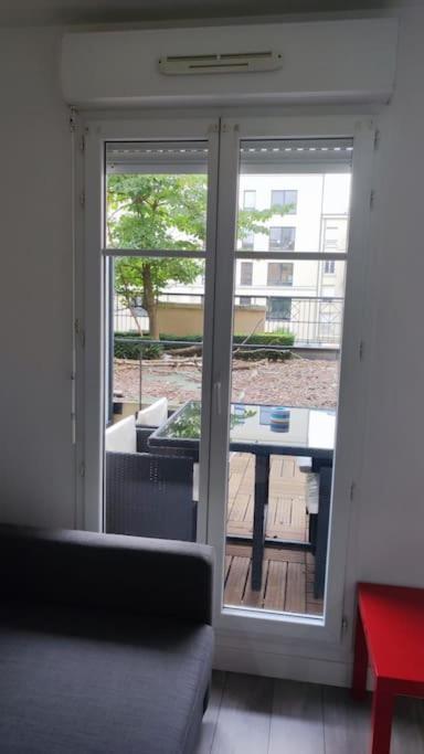 Apartmán Studio - 1 Min Rer - 10Min Disney & 30 Min Paris - Free Parking & Wifi Bussy-Saint-Georges Exteriér fotografie
